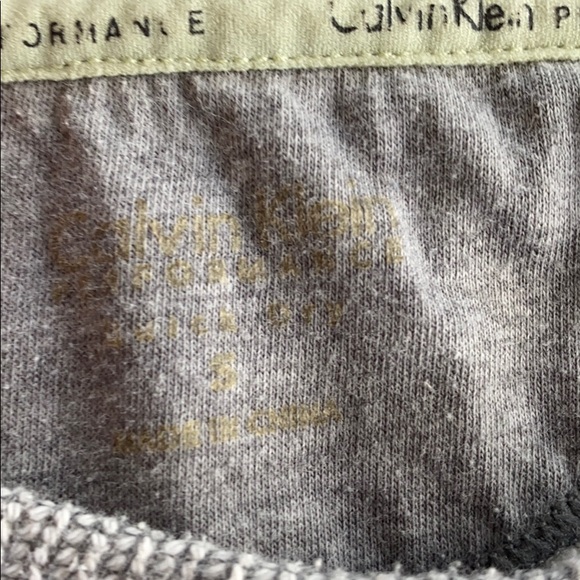 Calvin Klein 3/4 Sleeve - Picture 4 of 5